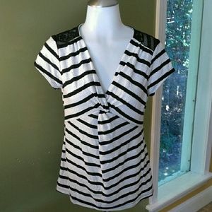 *NWT Small Maurices Black & White Striped Shirt